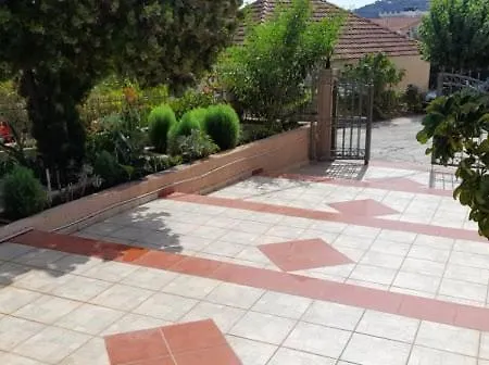 شقة Maria's بوروس